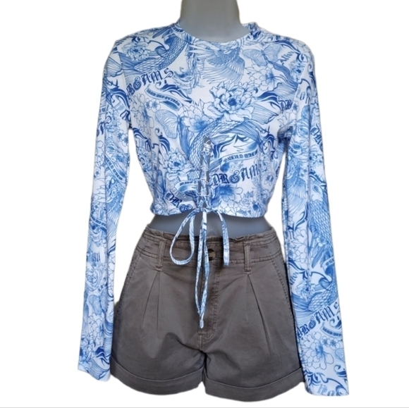 Bershka Tops - Bershka Long Sleeve Crop Top